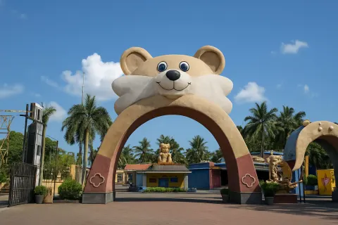 Plan your trip to MGM Dizzee World in Chennai with Karthi Travels® - View 3