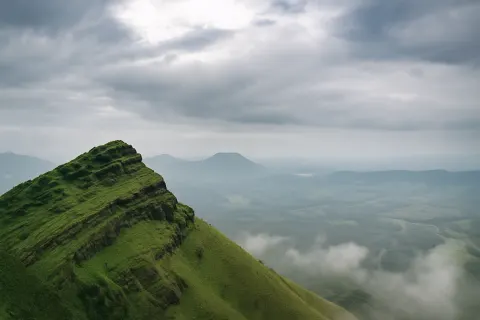 Plan your trip to Mullayanagiri Peak in Chikmagalur with Karthi Travels® - View 3