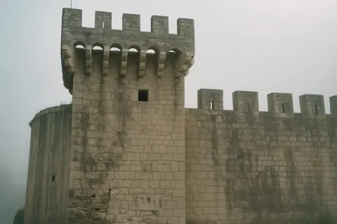 Plan your trip to Droog Fort (Bakthimalai Fort) in Coonoor with Karthi Travels® - View 4