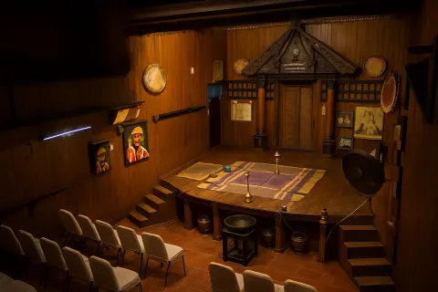 Plan your trip to GREAT K V Kathakali Centre in Kochi with Karthi Travels® - View 2