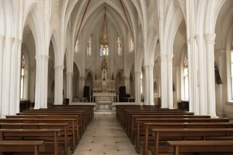 Plan your trip to St. Philomena’s Cathedral (St. Joseph’s Cathedral) in Mysore with Karthi Travels® - View 3