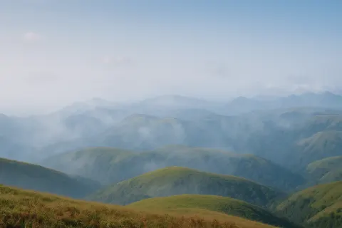 Plan your trip to Pullumedu Viewpoint in Thekkady with Karthi Travels® - View 3