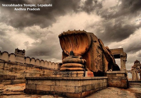  Veerabhadra Temple, Lepakshi - Karthi Travels | Tirupattur - Andhra Pradesh Temples Tour