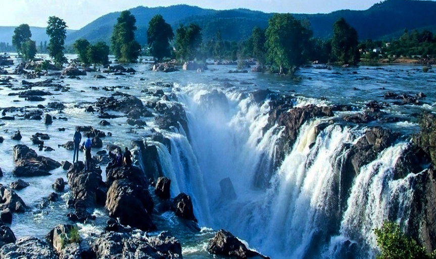 Theni to Yercaud, Hogenakkal 2 day tour package by Karthi Travels, rated 4.9 stars