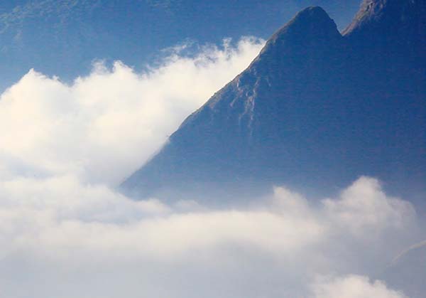 Dindigul to Munnar 2 day tour package by Karthi Travels, rated 4.7 stars